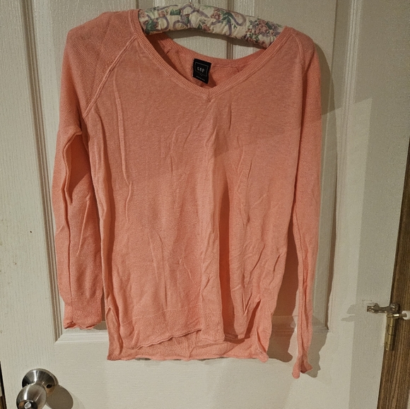 Women's thin sweater. - Picture 1 of 4